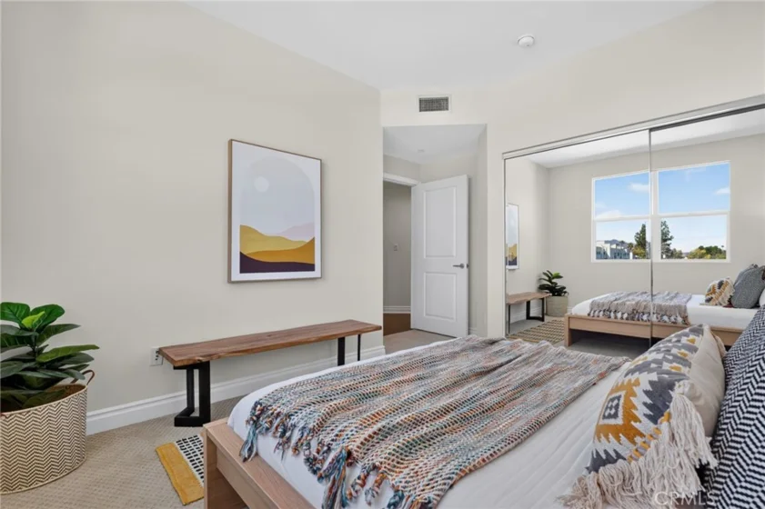 4424 Whitsett Avenue #303 photo 30