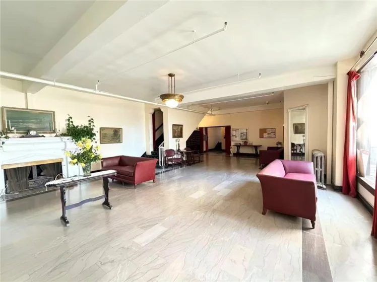 2121 James M Wood Boulevard #411 photo 9