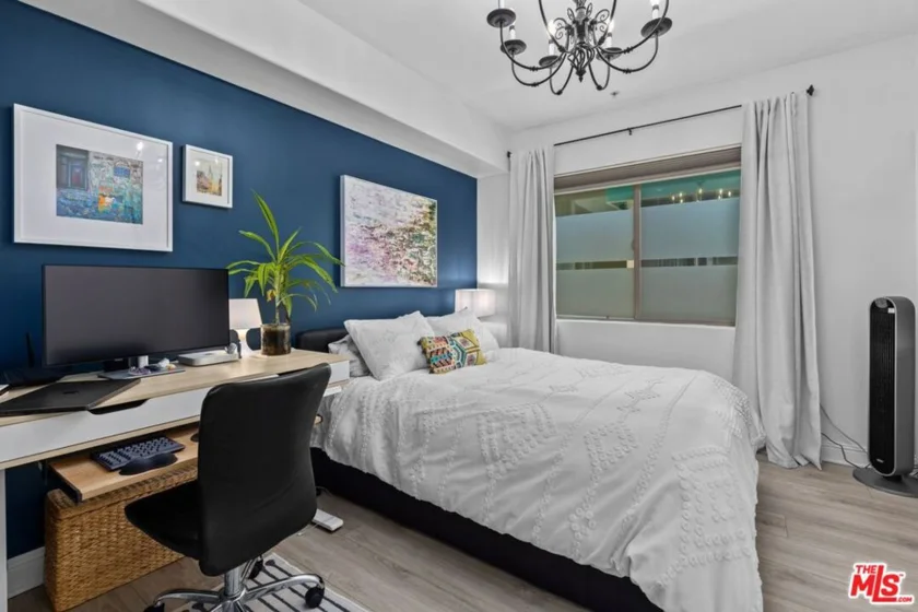 5037 Rosewood Avenue #101 photo 18