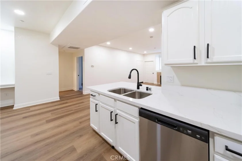41410 Juniper Street #212 photo 30