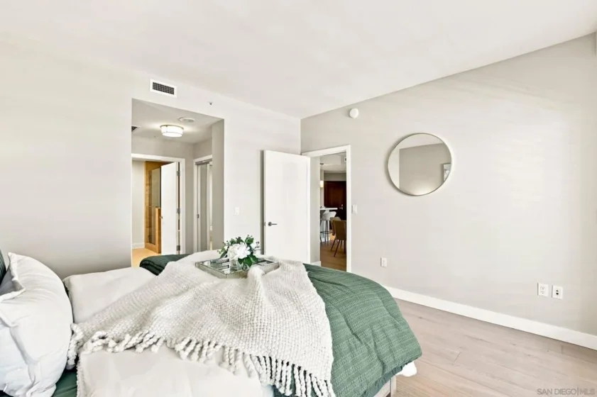 700 W Harbor Drive #1805 photo 30
