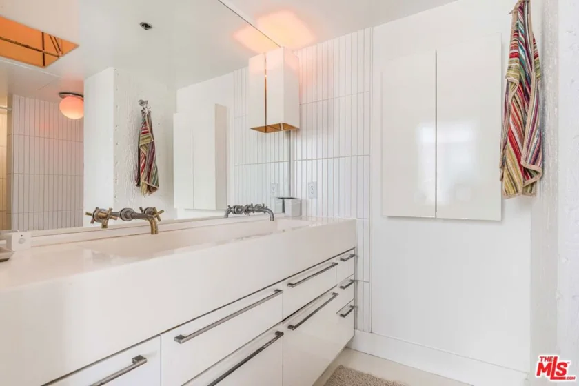6253 Hollywood Boulevard #909 photo 25
