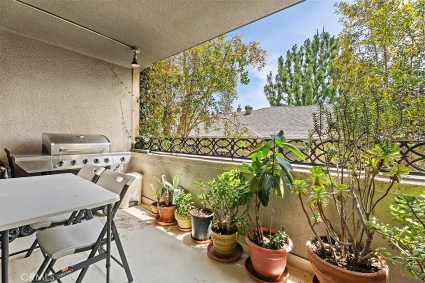 15248 Dickens Street #205 photo 15