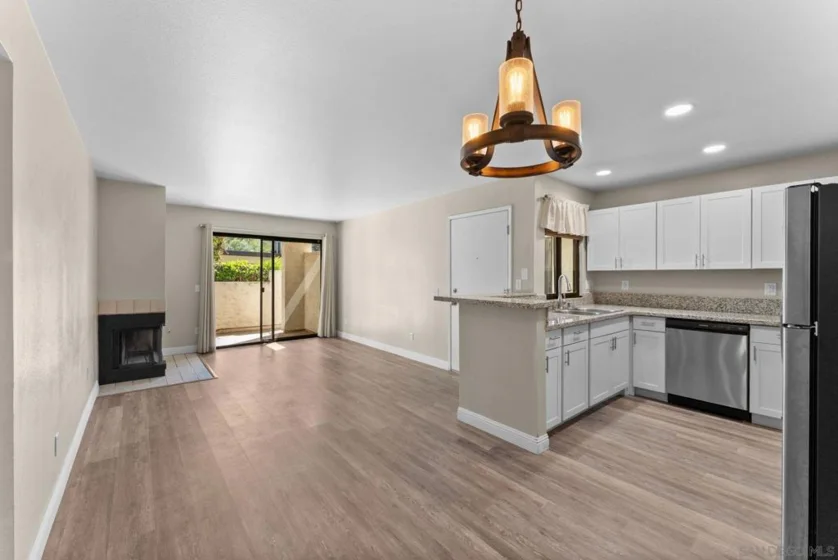 2425 Cranston Drive #31 photo 7