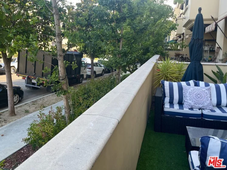 5037 Rosewood Avenue #101 photo 14