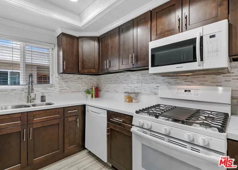 11930 Avon Way #207 photo 13