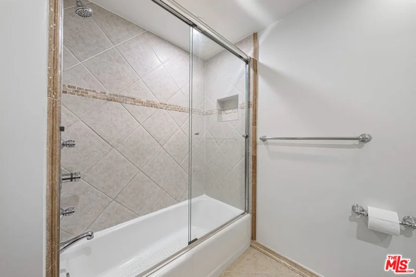 10650 Holman Avenue #308 photo 41