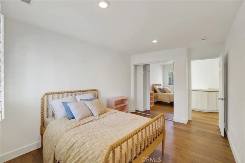 56 Nantucket Lane photo 27