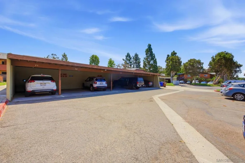 521 Calle Montecito #110 photo 34