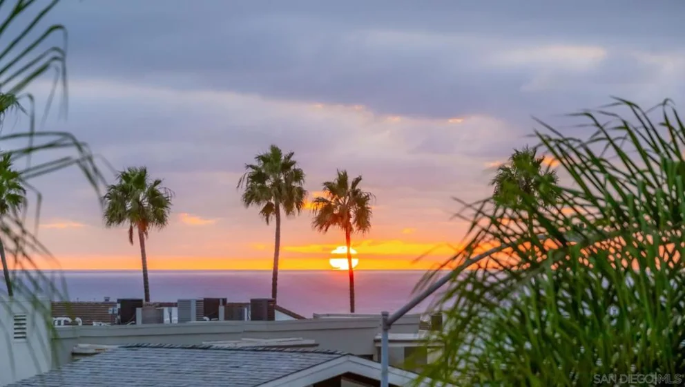 5447 La Jolla Boulevard photo 1