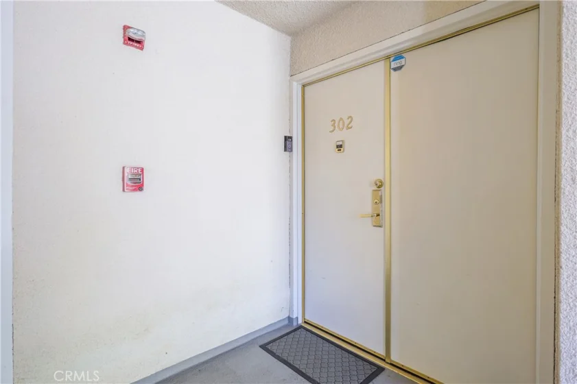4542 Willis Avenue #302 photo 51
