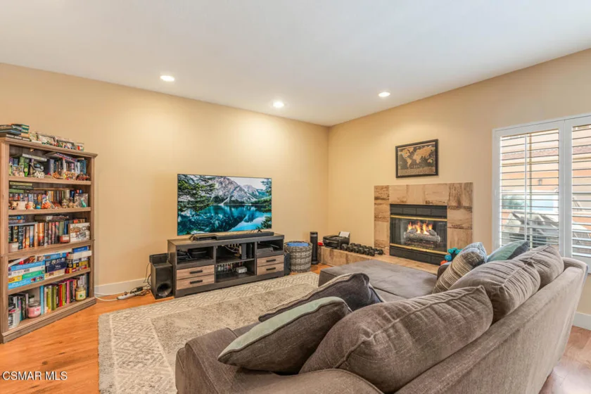 5200 White Oak Avenue #30 photo 13