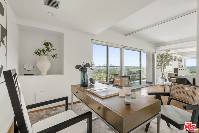 838 N Doheny Drive #1001 photo 16