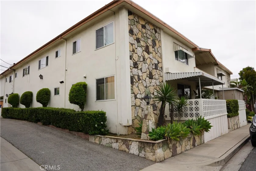 300 Bethany Road #G photo 1