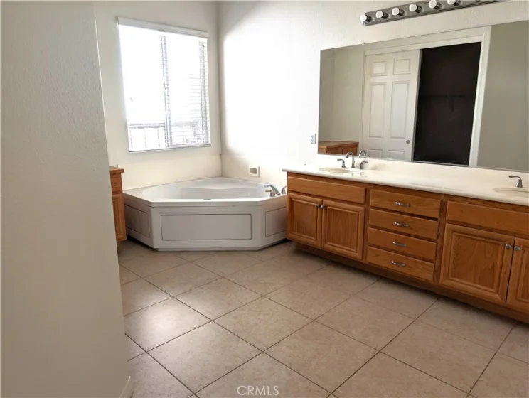 29562 Troon Court photo 9