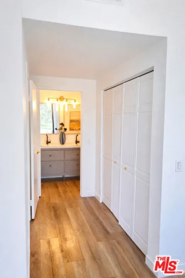 13920 Moorpark Street #308 photo 29