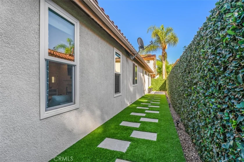 59 Colony photo 29