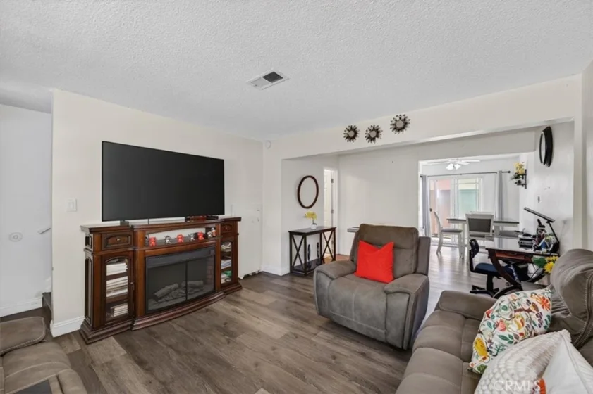 8788 Valley View #C photo 6