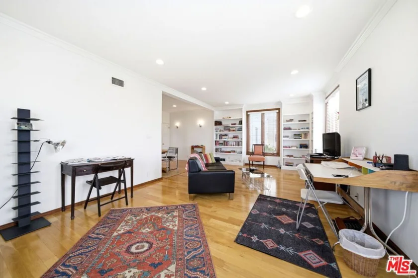 1424 N Crescent Heights Boulevard #49 photo 14