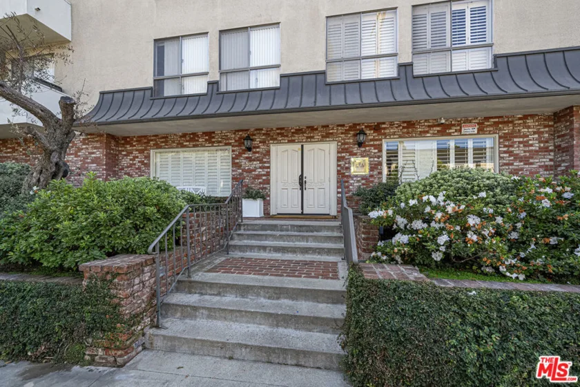 10650 Holman Avenue #308 photo 2