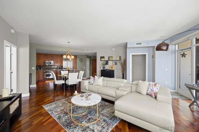 700 W Harbor #1205 photo 12