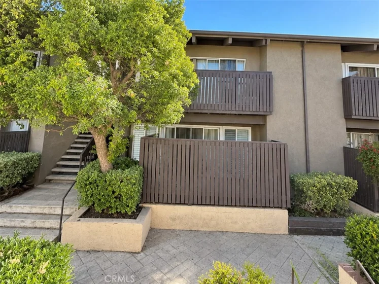 18350 Hatteras Street #233 photo 3