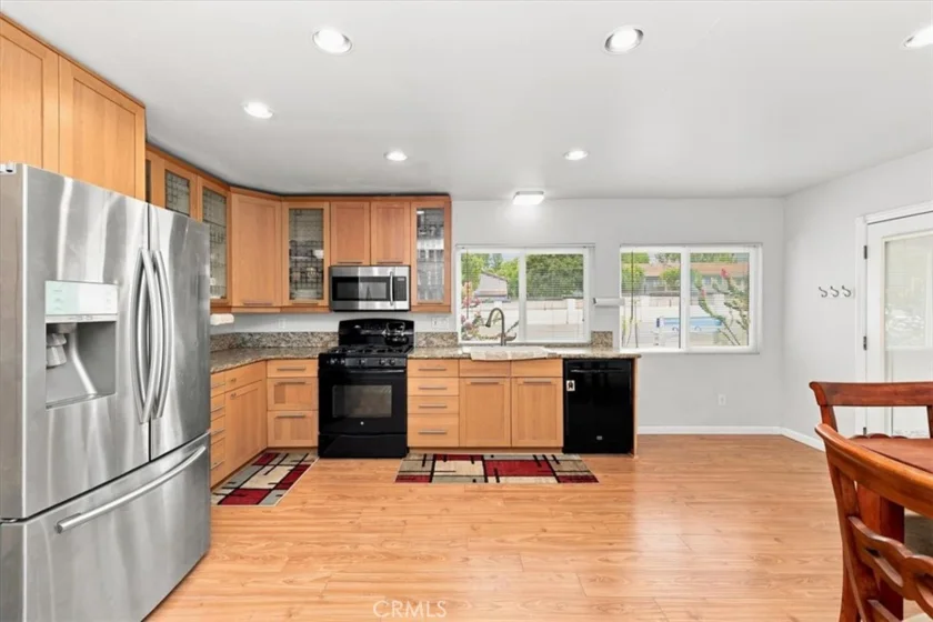 1304 Camelot Drive photo 16