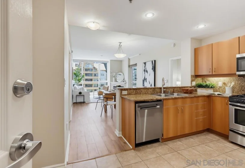 300 W Beech Street #1101 photo 13
