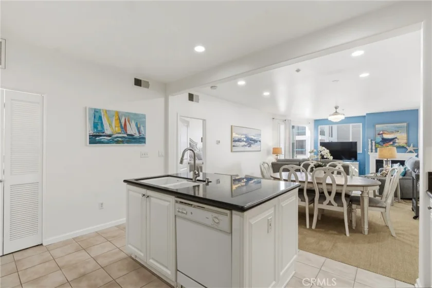 1400 E Ocean Boulevard #2403 photo 3