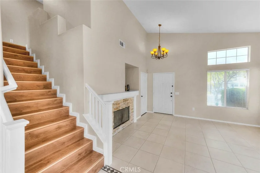 523 Towergrove photo 8