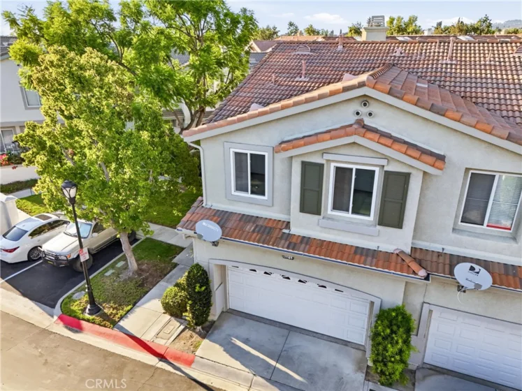 422 N Bloomberry #C photo 32