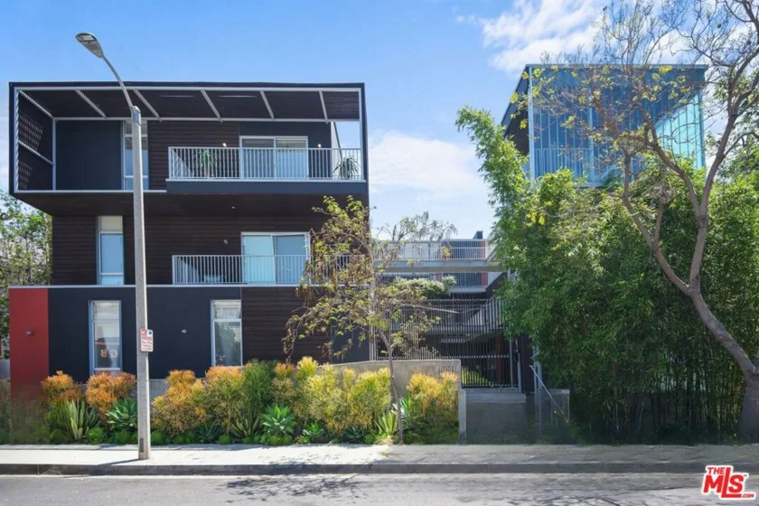 1050 N Gardner Street #9 photo 1