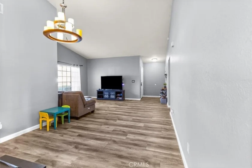 39769 Firethorn Court photo 5