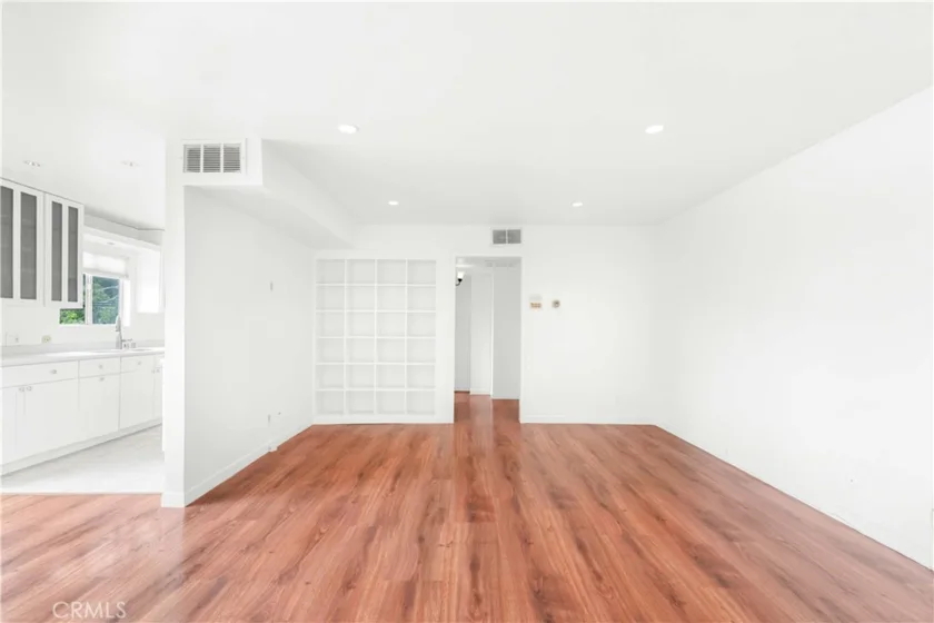 532 N Rossmore #311 photo 23