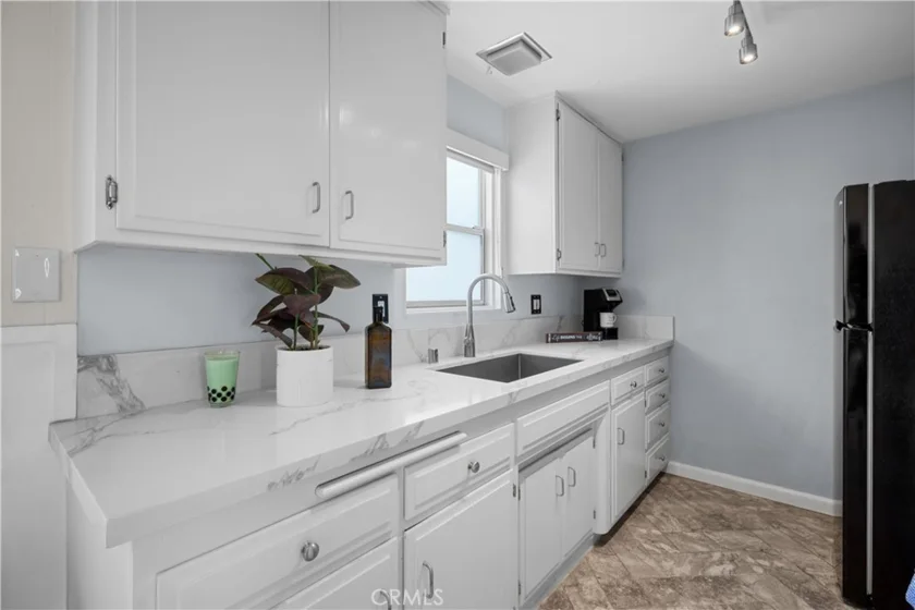 401 W 5th #3C photo 7