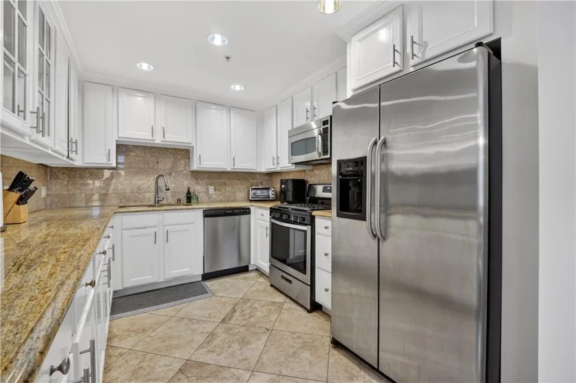 1444 S Point View Street #PH 307 photo 16
