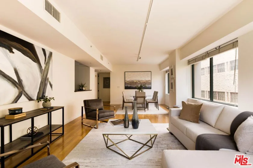 10520 Wilshire Boulevard #303 photo 14