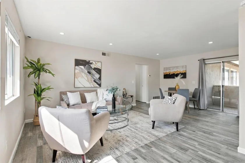 916 Amistad Court #D photo 6