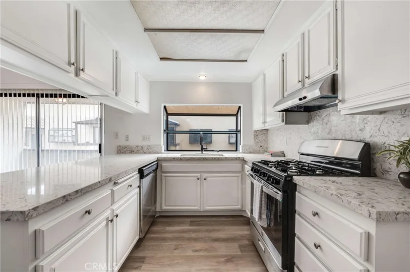 13901 Sayre Street #7 photo 1