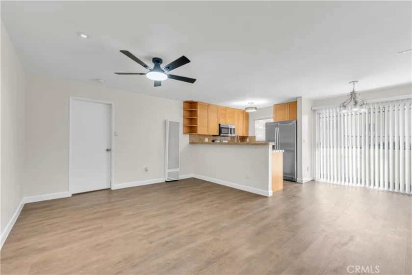 18530 Hatteras #226 photo 3