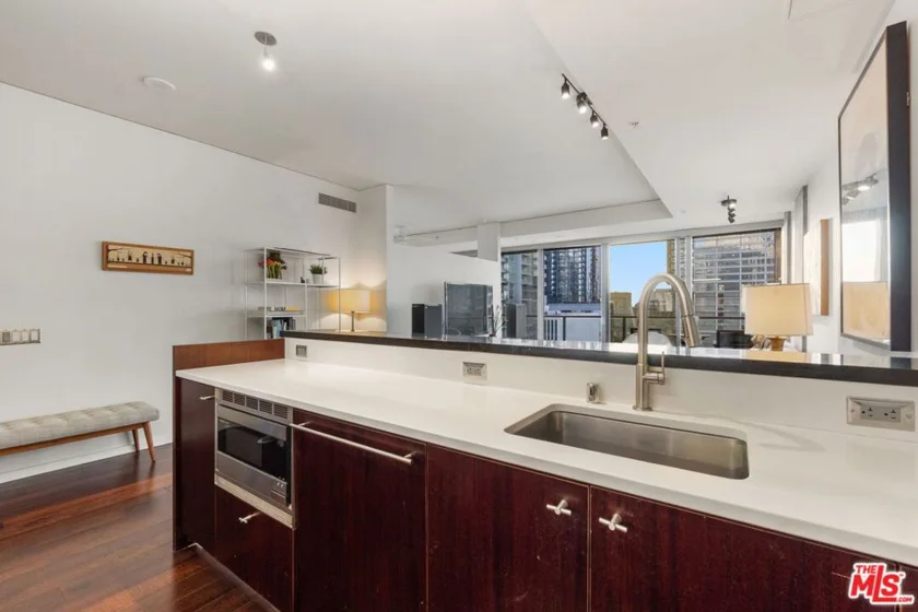 1155 S Grand Avenue #808 photo 23