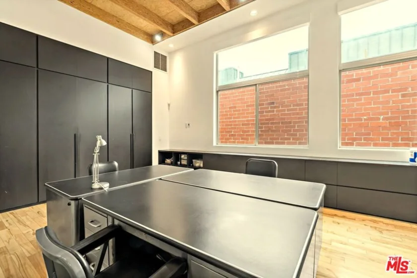 631 N Larchmont Boulevard #2 photo 5