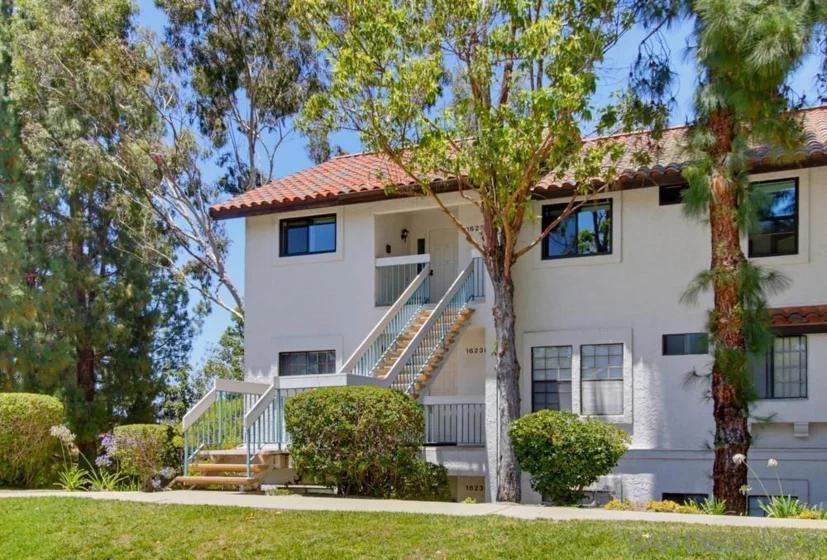 16238 Avenida Venusto #E photo 2