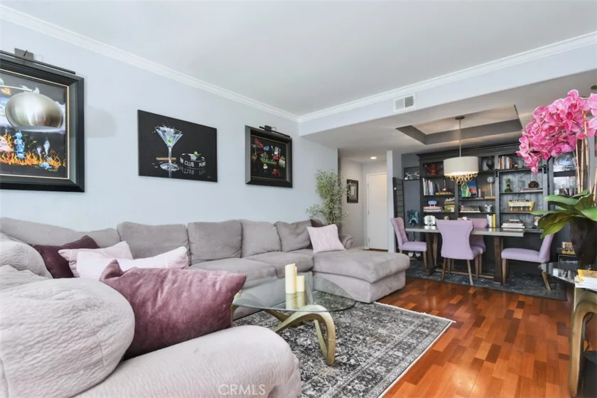 4455 Hazeltine #208 photo 5