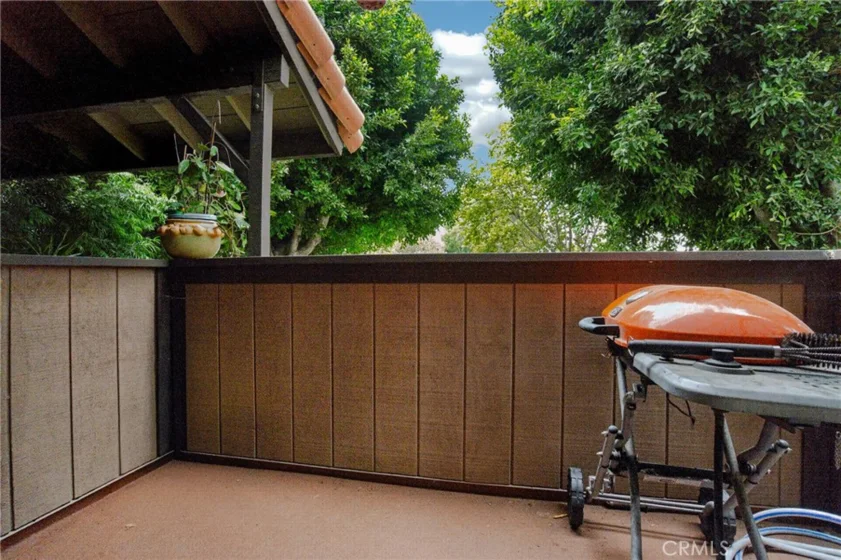 9414 Moonbeam Avenue #19 photo 19