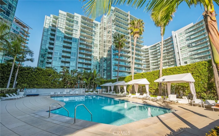 13700 Marina Pointe #611 photo 40