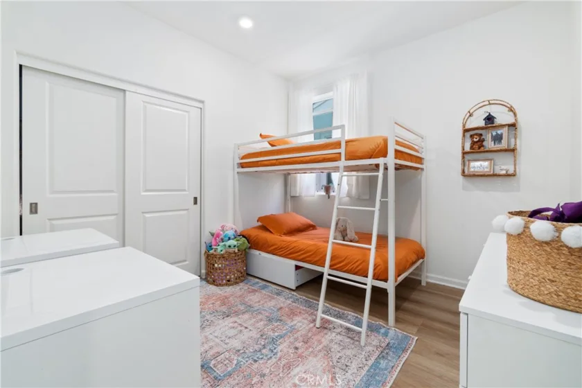 4044 Summer Way photo 19