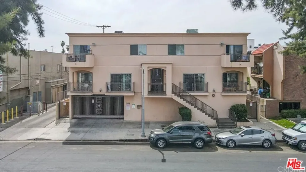 7223 Baird Avenue #105 photo 1