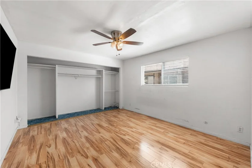 5500 Lindley #106 photo 22