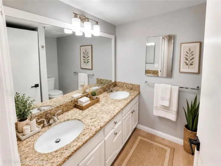 6545 Reseda #3 photo 20